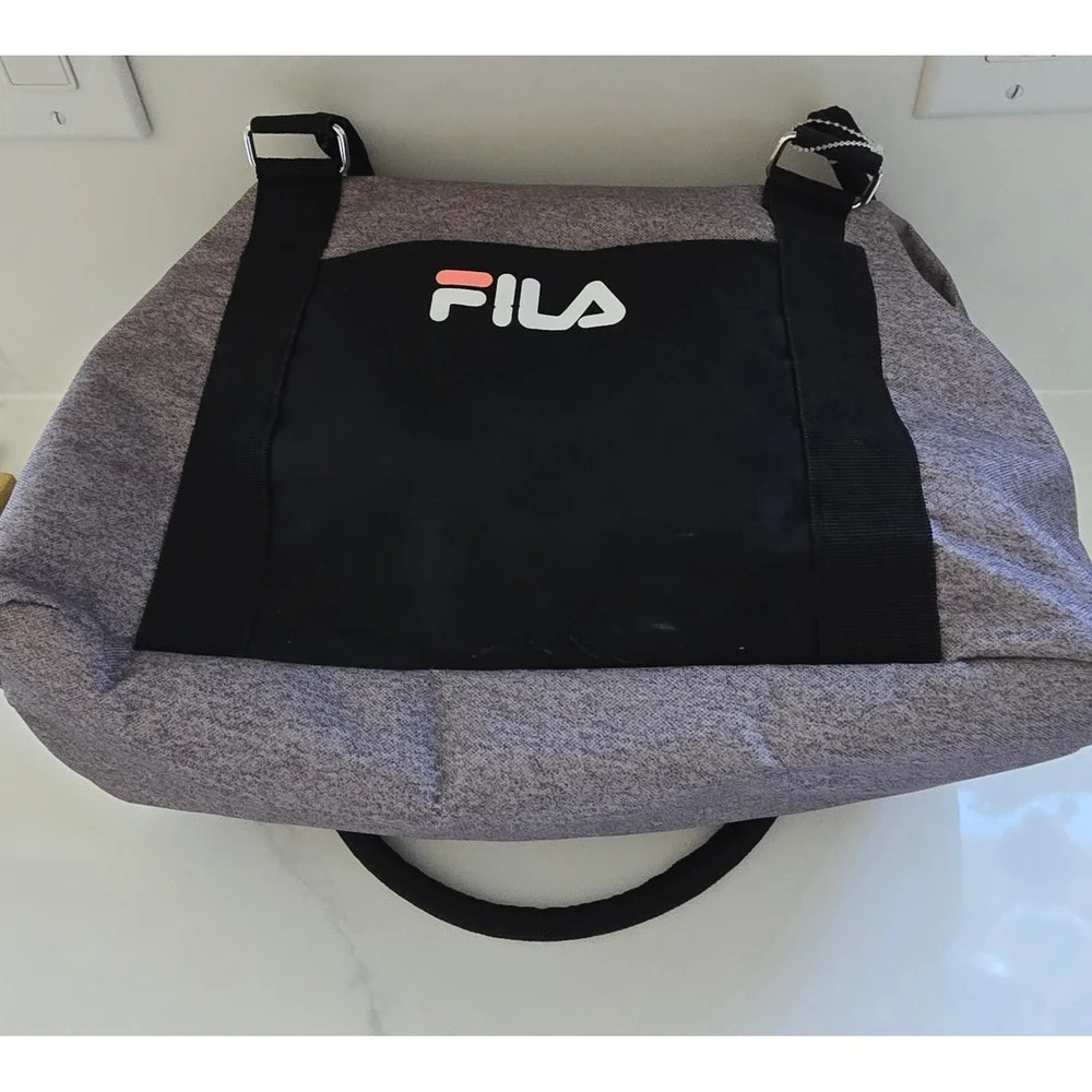 Fila Grey Heathered‎ Duffel Bag Black Trim Front Pocket Zip Closure 12x16 NWOT